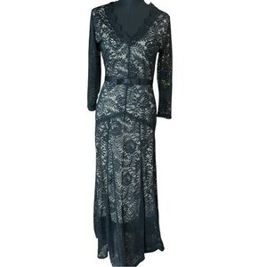 NWT Miusol Black Lace Formal Maxi Dress Size Medium Elegant Evening Gown